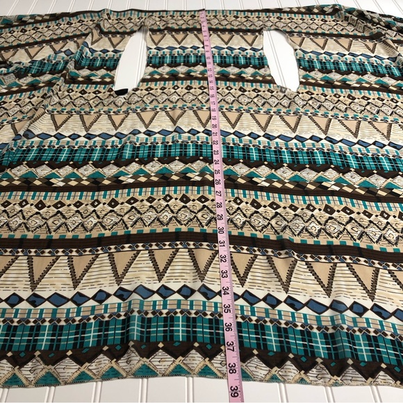 Geometric Patterned Tunic with Blue Accents - Picture 9 of 11